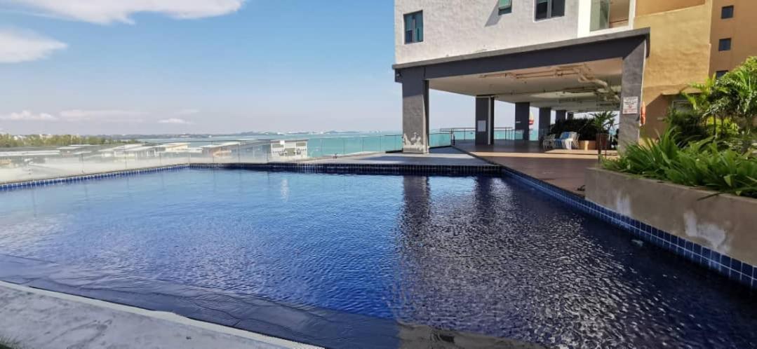 Seaview Dwharf Family Suit Private Port Dickson Esterno foto